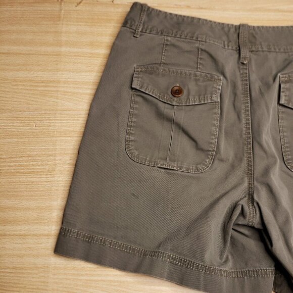 Eddie Bauer Womens Green Mercer Fit Hiking Shorts 8 - Picture 3 of 7